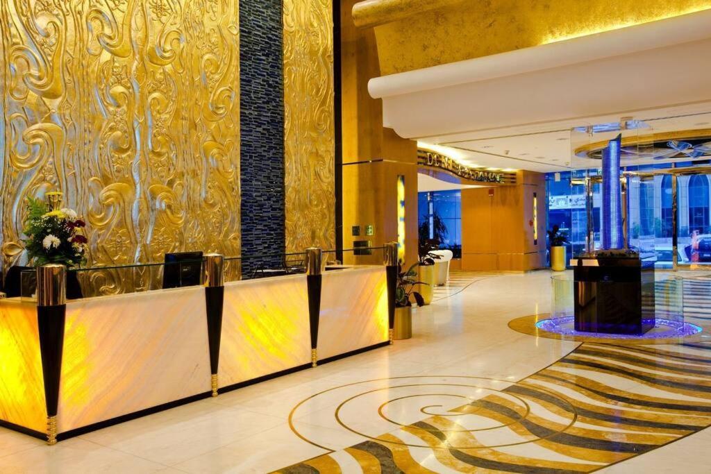 شقة 1 Bed With Sea View, Pool, Gym & Free Parking In Marina دبي